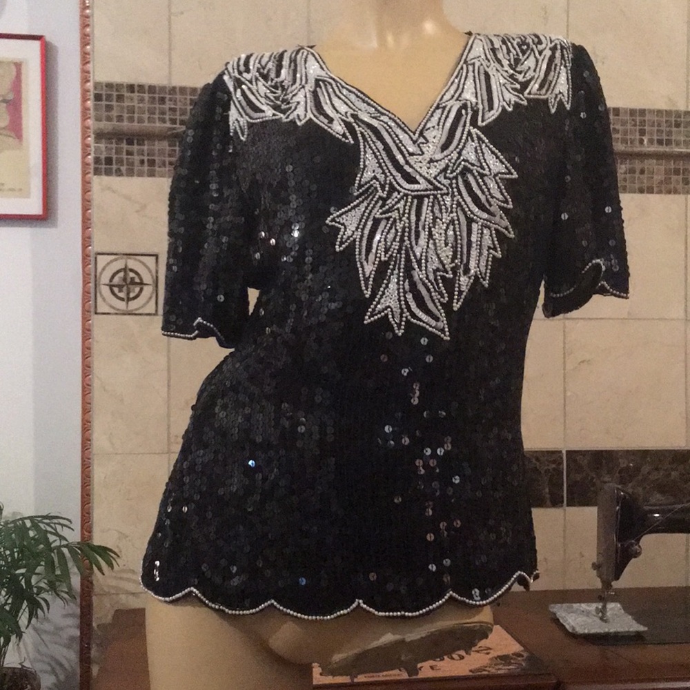 ❌ SOLD❌ Sequin top, very Liza Minnelli